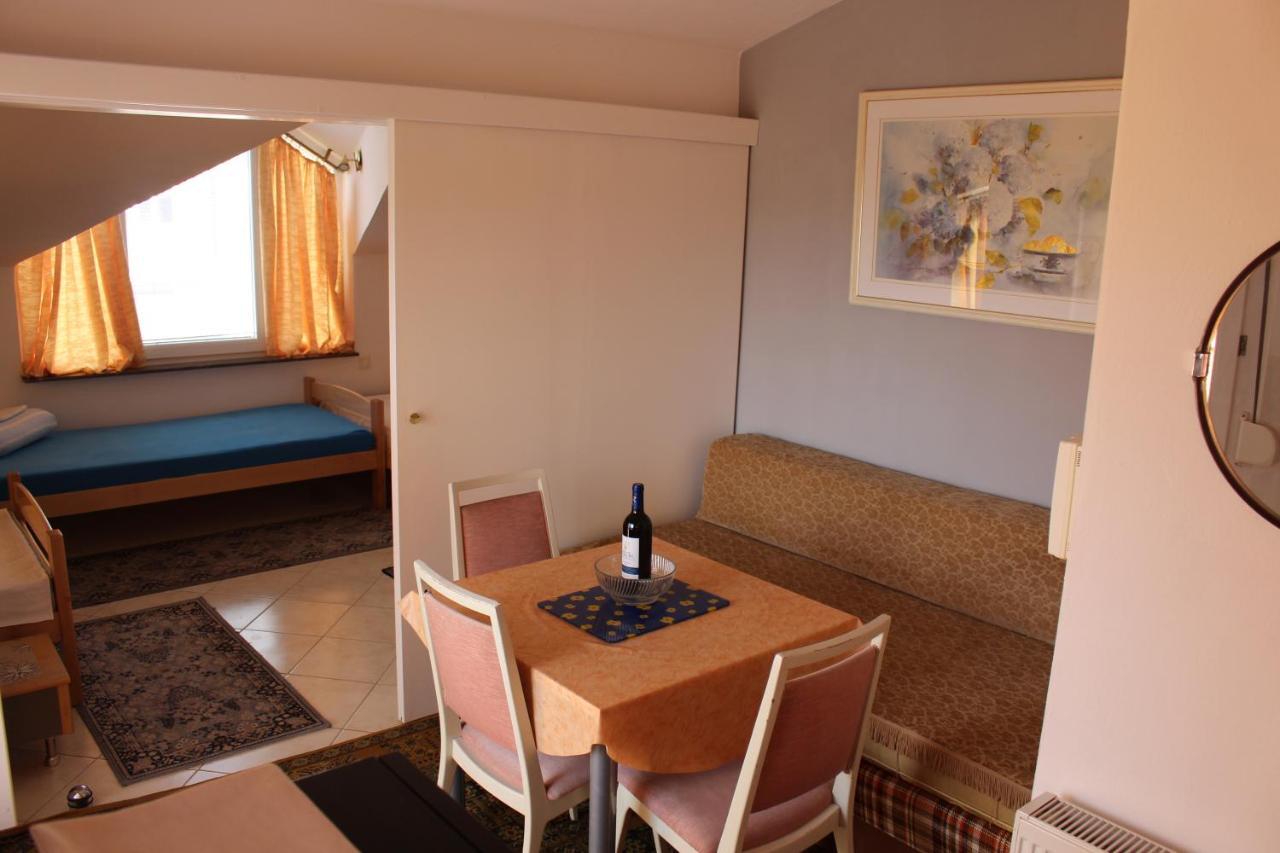 Apartment Leon Zadar Exterior photo